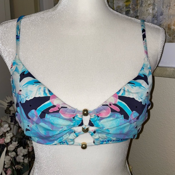 Very cute colorful swimsuit with Swarovski elements - Picture 3 of 12